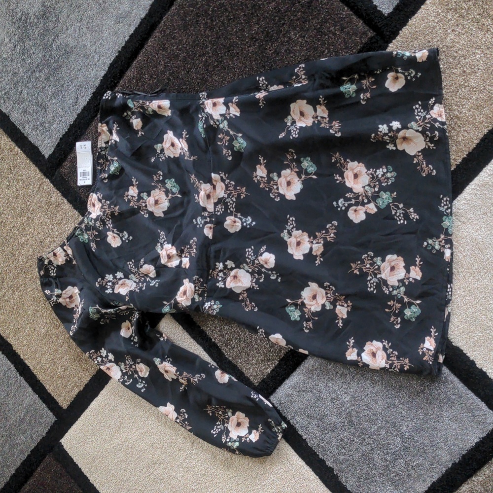 NWT Abercrombie & Fitch silk floral dress